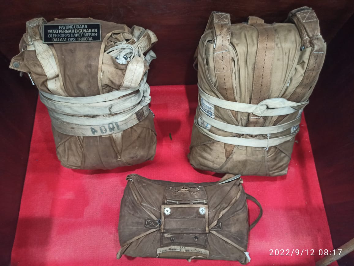 Payung Para Ops Trikora 1962