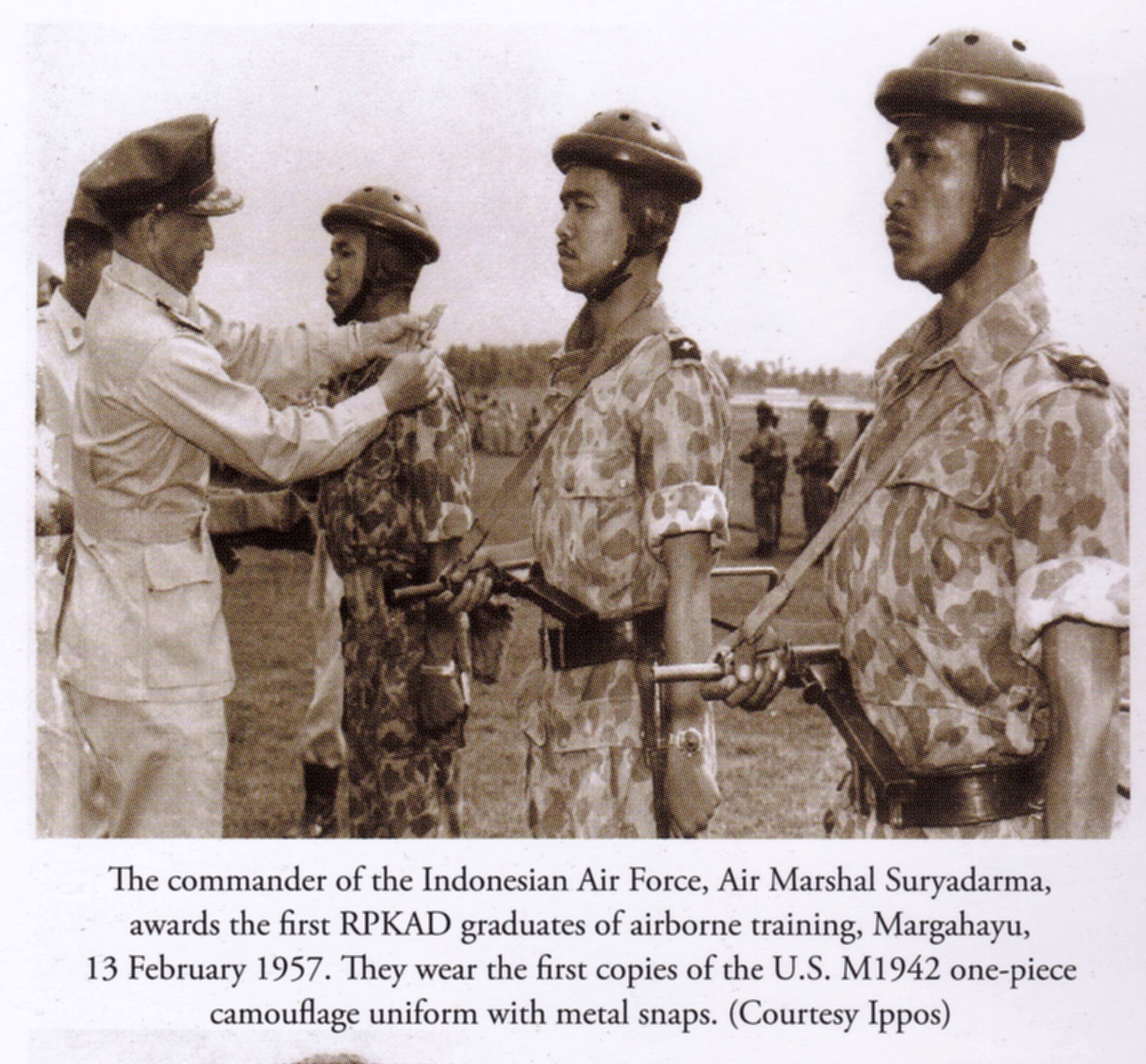 Para Angk-1 tahun 1956, di AURI Margahayu Bandung.