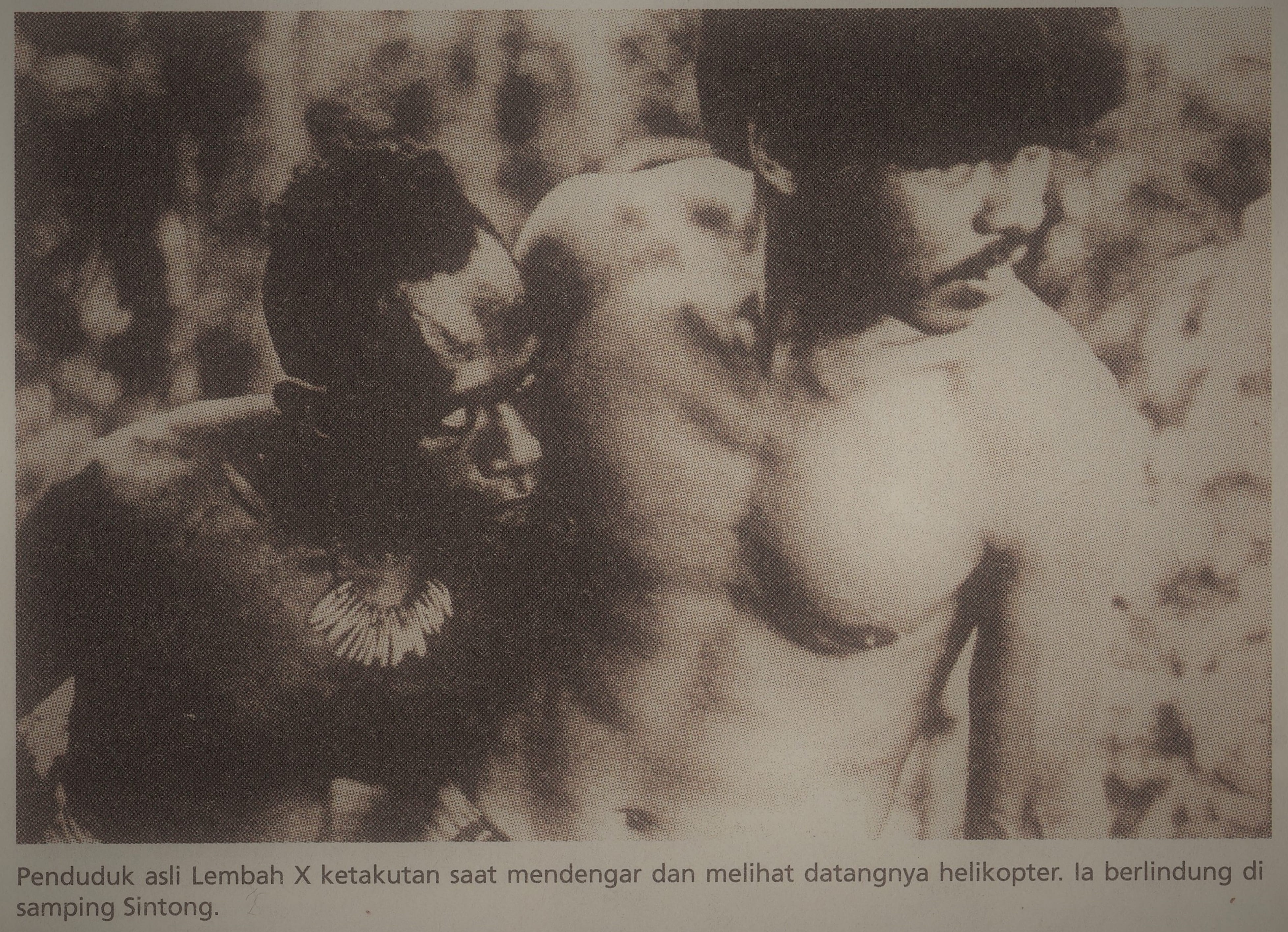 Ekspedisi Lembah X, di pedalaman Irian Barat, 1969 (Kpt Inf Faizal Tanjung & Lettu Inf Sintong Panjaitan)