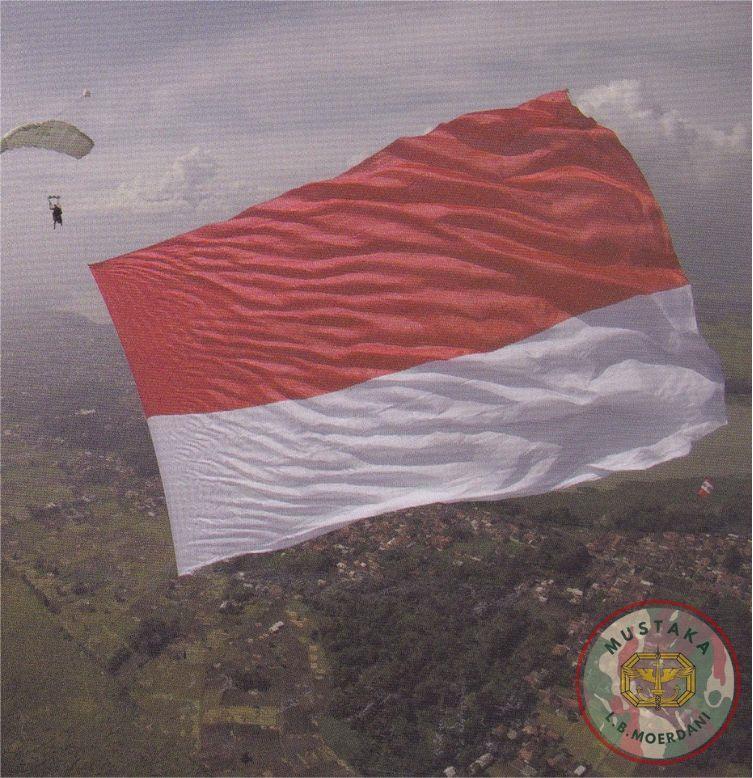 Bendera Raksasa (Majalah Baret Merah), 2016
