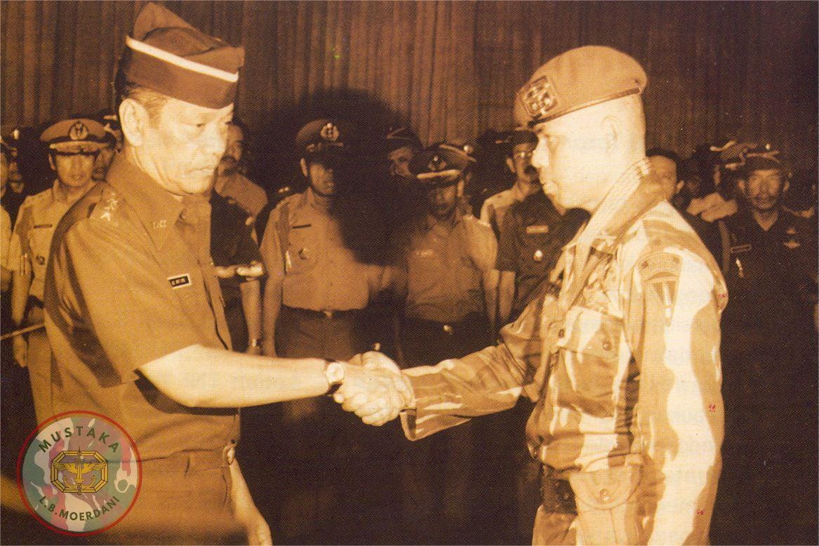 10. Ops Pembebasan sandera pesawat GIA Woyla di Don Muang Bangkok-Maret 1981 (Dan-8) (2)